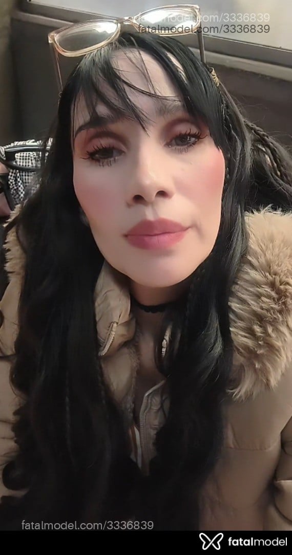 Acompanhante mulher morena (o) de olhos verdes - Isadora Acompanhante mulher morena (o) de olhos verdes - Isadora
