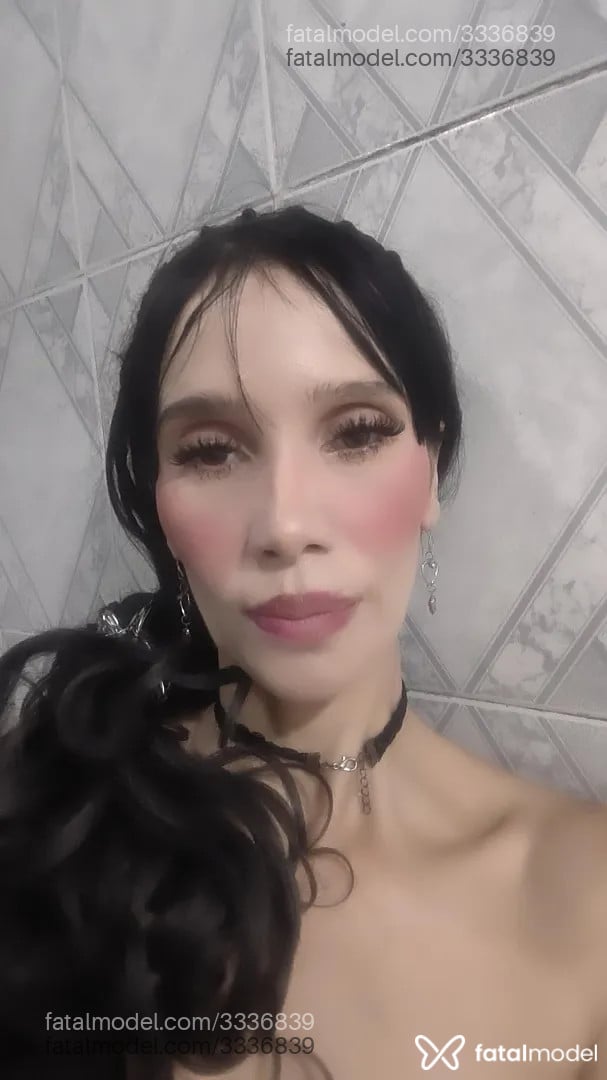 Acompanhante mulher morena (o) de olhos verdes - Isadora Acompanhante mulher morena (o) de olhos verdes - Isadora