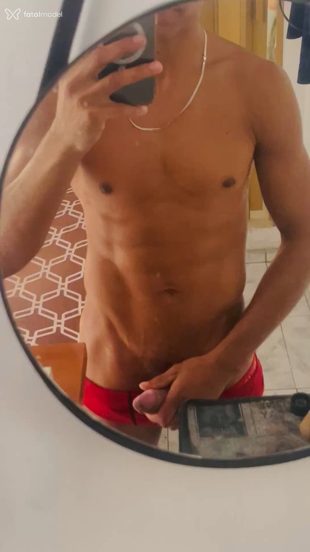 Acompanhante homem morena (o) de olhos pretos - Garotaoofc