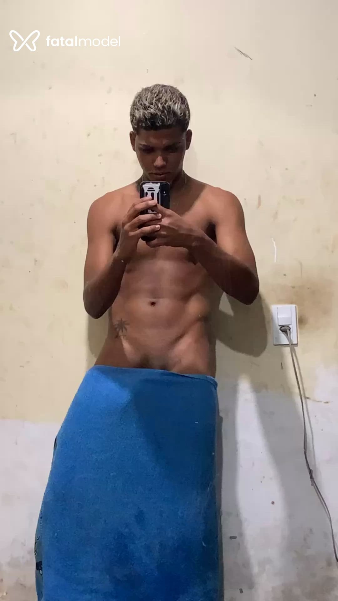 Acompanhante homem morena (o) de olhos pretos - Kauan Acompanhante homem morena (o) de olhos pretos - Kauan