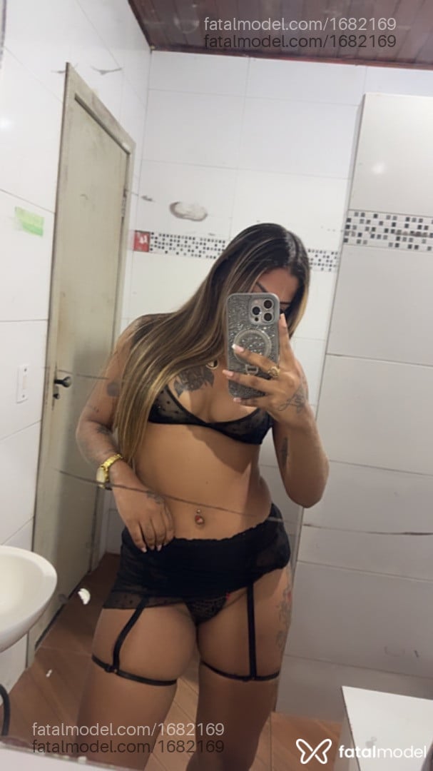 Acompanhante mulher morena (o) de olhos castanhos - Bruna