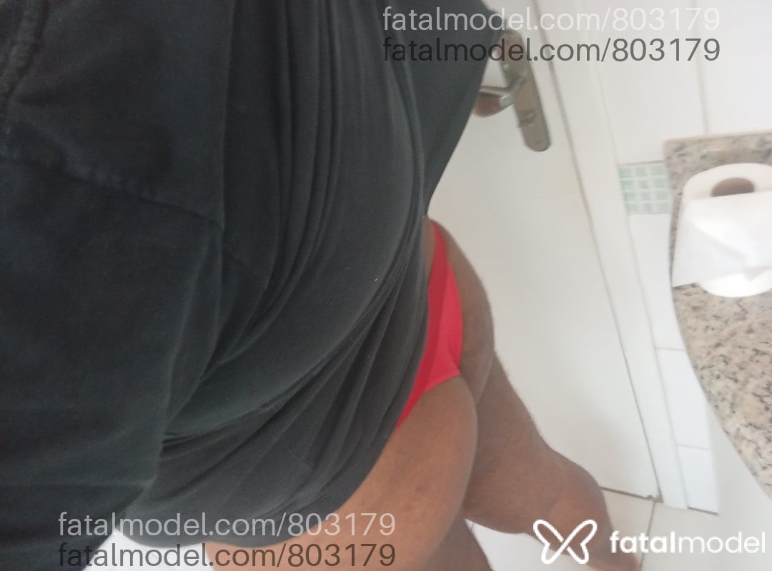 Acompanhante homem morena (o) de olhos castanhos - BI SIGILÃO Acompanhante homem morena (o) de olhos castanhos - BI SIGILÃO