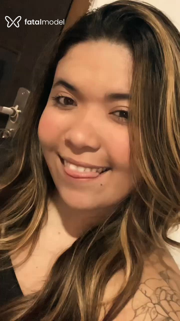Acompanhante mulher loira (o) de olhos mel - Gabryela