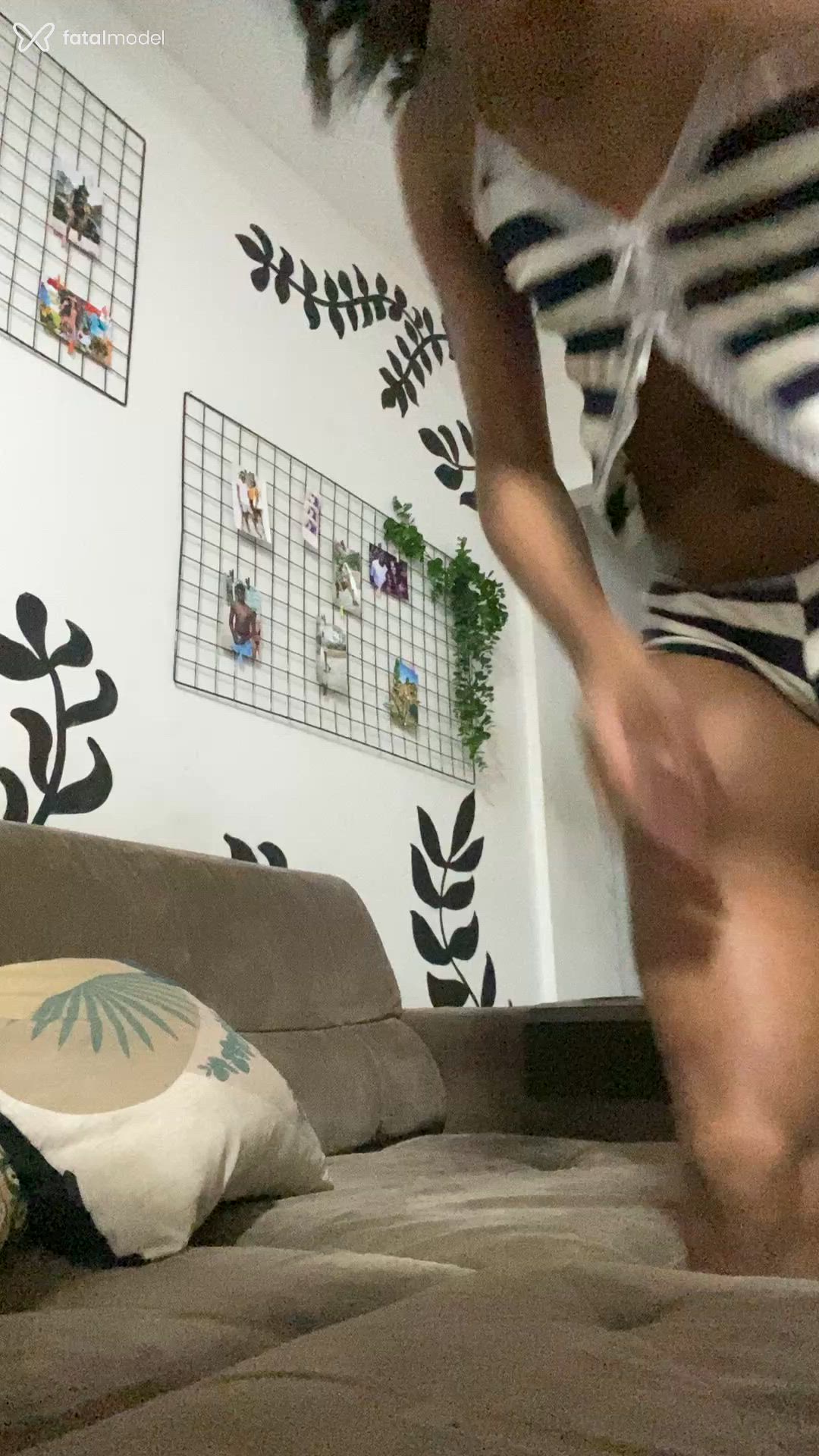 Acompanhante mulher trans morena (o) de olhos castanhos - Violetta