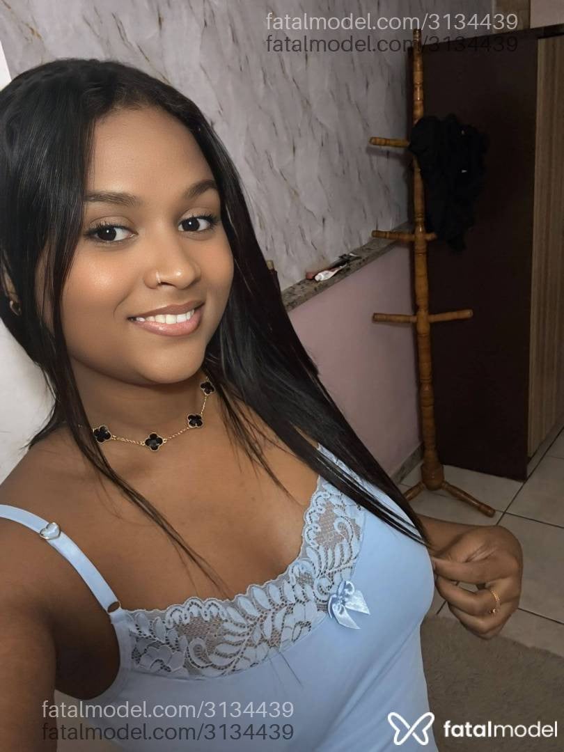 Acompanhante mulher morena (o) de olhos castanhos em Canoas - Maya Gonzales