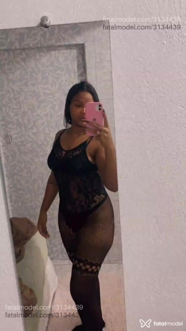 Acompanhante mulher morena (o) de olhos castanhos em Canoas Acompanhante mulher morena (o) de olhos castanhos em Canoas - Maya Gonzales