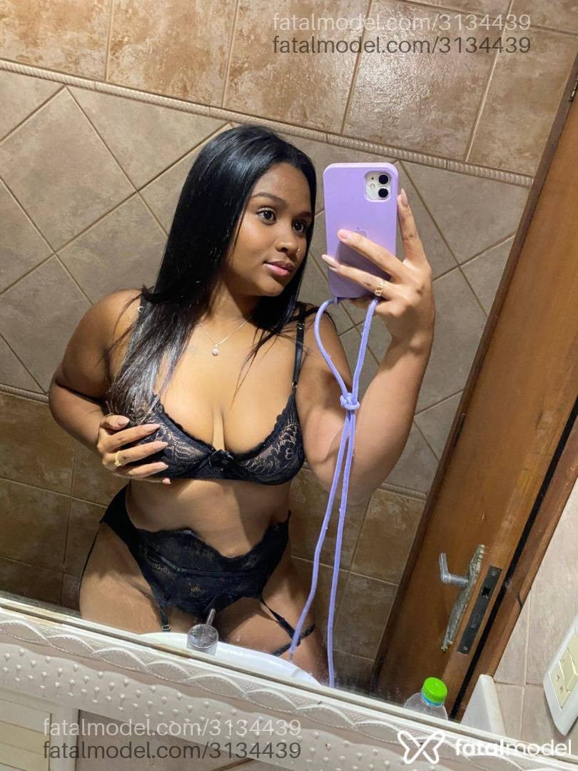 Acompanhante mulher morena (o) de olhos castanhos em Canoas - Maya Gonzales
