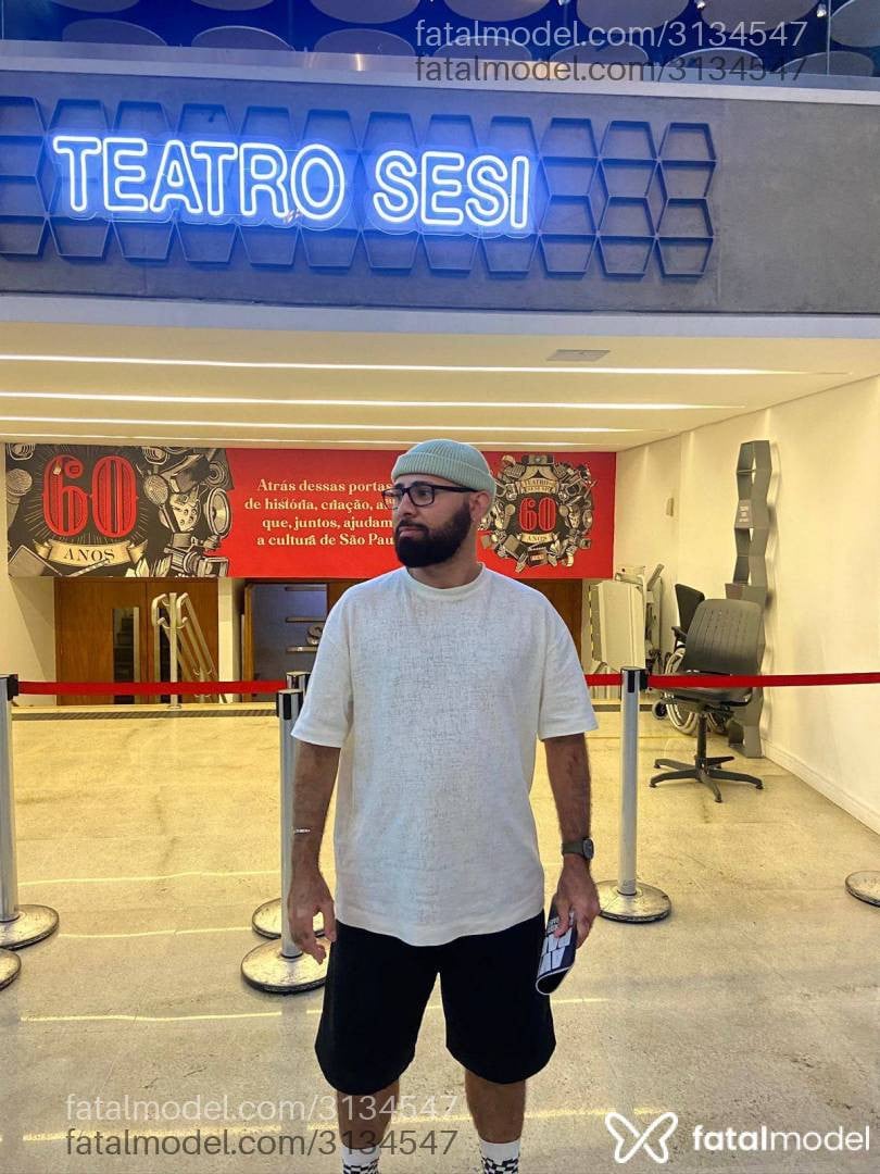 Acompanhante homem sem cabelo de olhos castanhos em São Paulo - Gibah