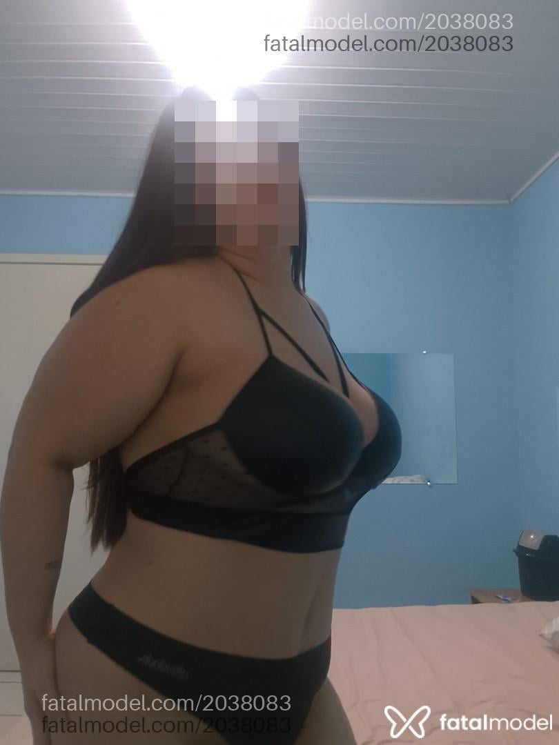 Acompanhante mulher com cabelo castanho de olhos castanhos - Natacha Montenegro Acompanhante mulher com cabelo castanho de olhos castanhos - Natacha Montenegro