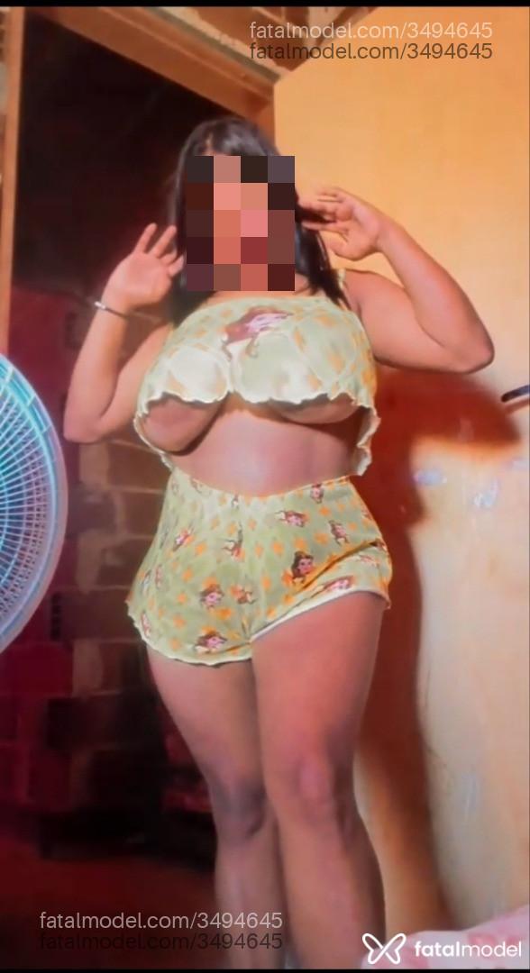 Acompanhante mulher morena (o) de olhos castanhos - Nehga Acompanhante mulher morena (o) de olhos castanhos - Nehga