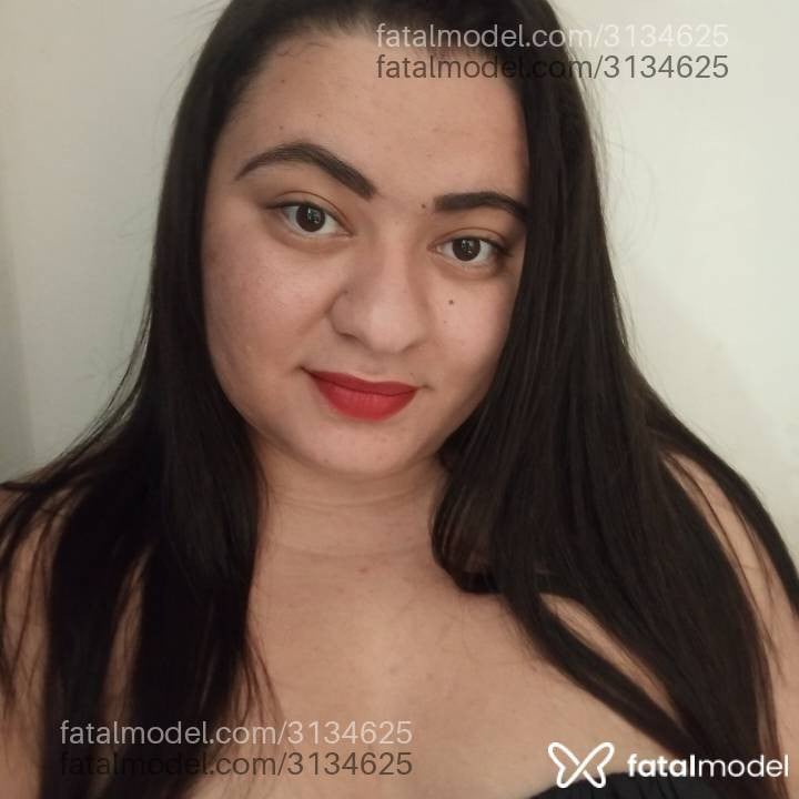 Acompanhante mulher com cabelo castanho de olhos castanhos em Virtual - Thais