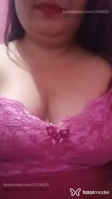 Acompanhante mulher com cabelo castanho de olhos castanhos em Virtual - Thais