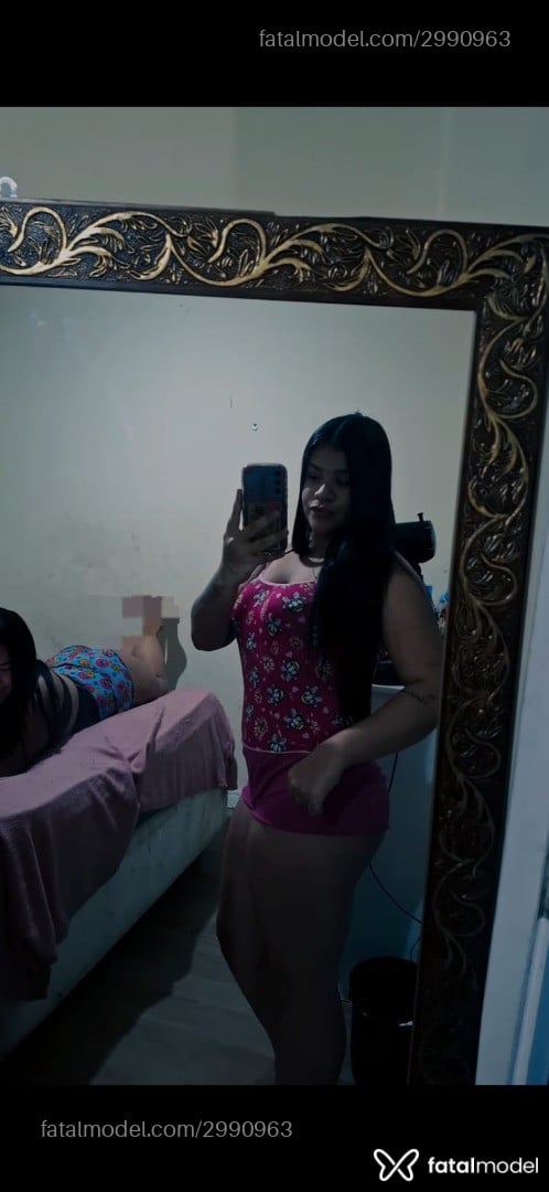 Acompanhante mulher morena (o) de olhos pretos - Alice