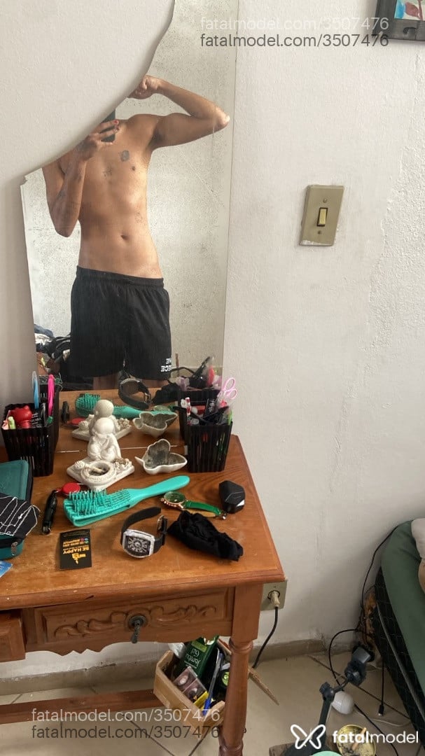 Acompanhante homem morena (o) de olhos castanhos - Luizz