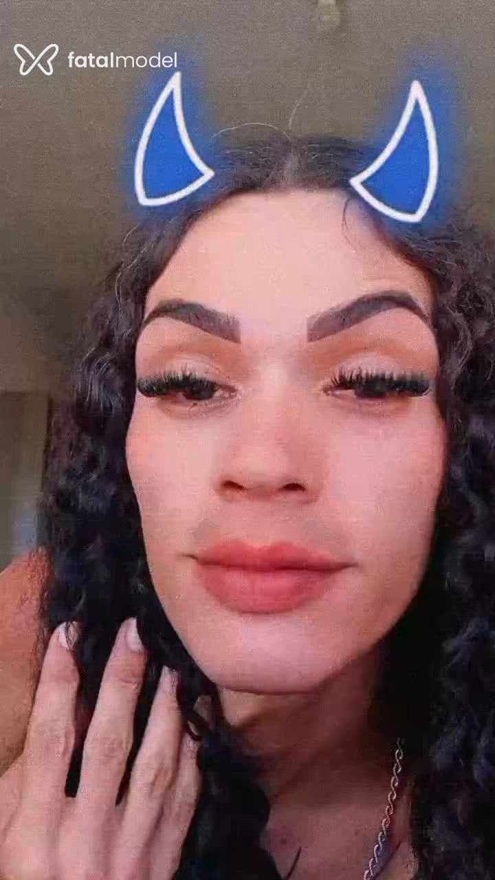 Acompanhante mulher trans morena (o) de olhos castanhos - Xbabymell