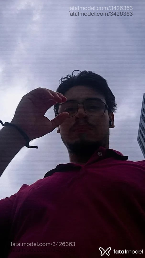 Acompanhante homem morena (o) de olhos castanhos - Samuel