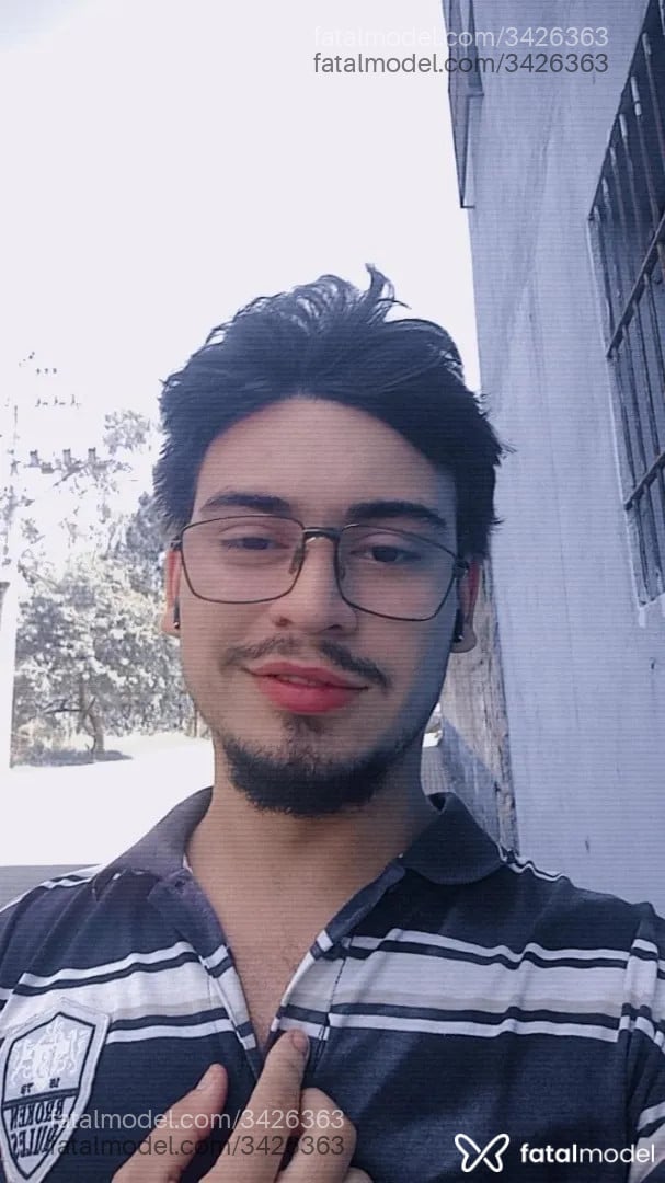Acompanhante homem morena (o) de olhos castanhos - Samuel