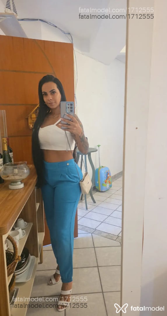 Acompanhante mulher morena (o) de olhos mel - Ruby Guedes