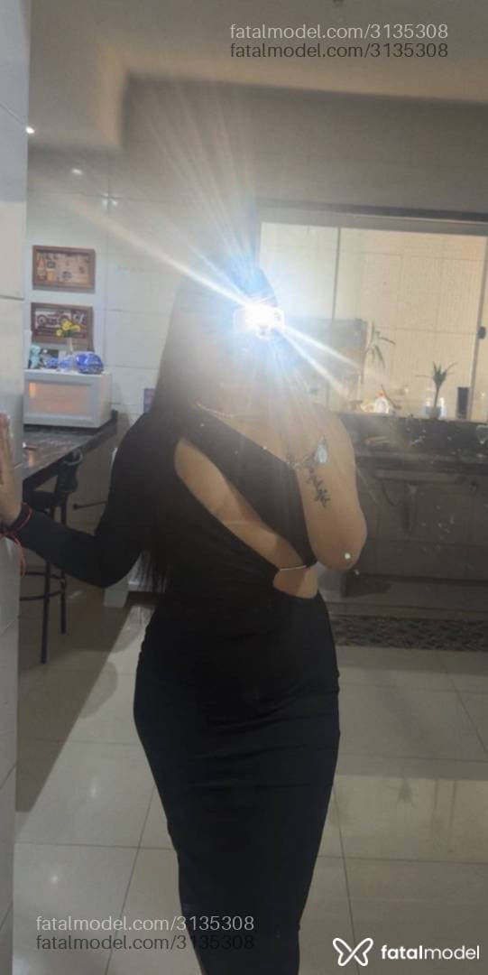 Acompanhante mulher morena (o) de olhos castanhos em Patrocínio - Angel Maia