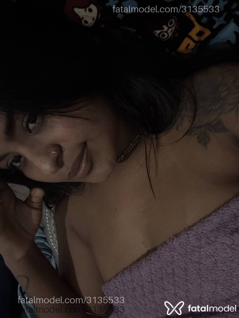Acompanhante mulher com cabelo castanho de olhos castanhos - Hadassah Oliver