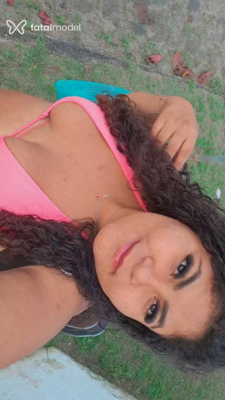Acompanhante mulher com cabelo castanho de olhos castanhos - Dalila Sampaio Acompanhante mulher com cabelo castanho de olhos castanhos - Dalila Sampaio