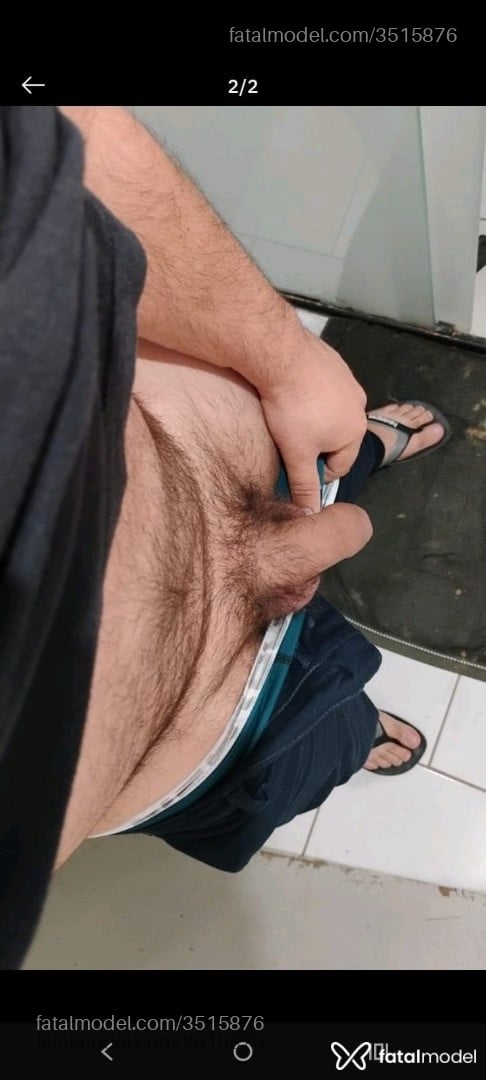 Acompanhante homem com cabelo castanho de olhos castanhos - Rickardo