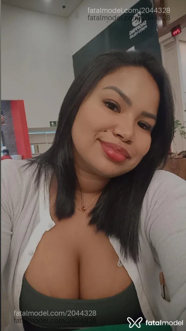 Acompanhante mulher morena (o) de olhos pretos - Gabriela