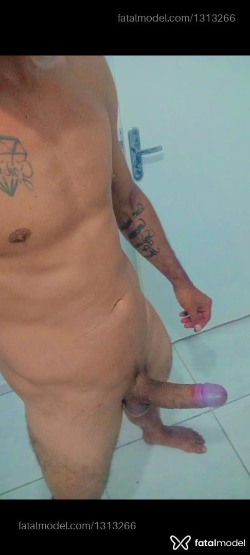Acompanhante homem morena (o) de olhos pretos - Marcos