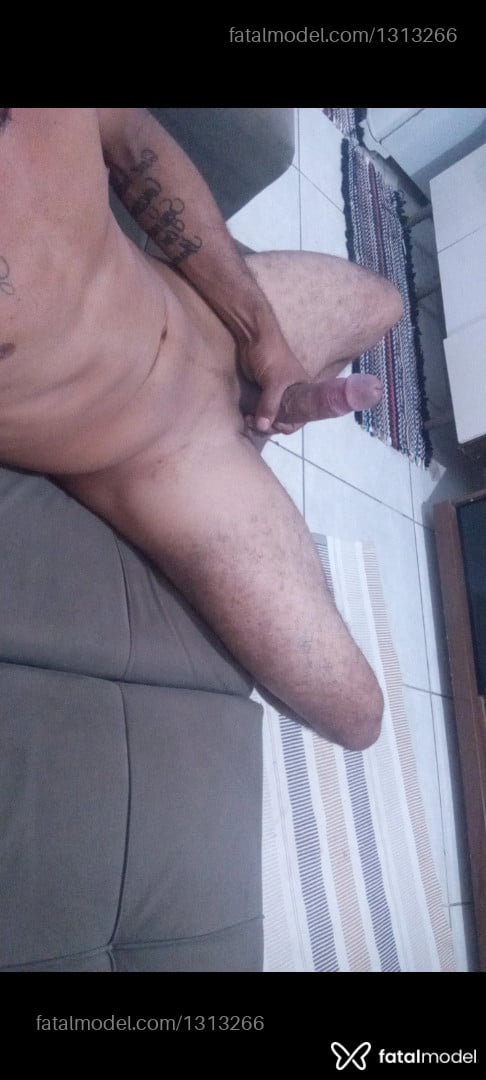 Acompanhante homem morena (o) de olhos pretos - Marcos