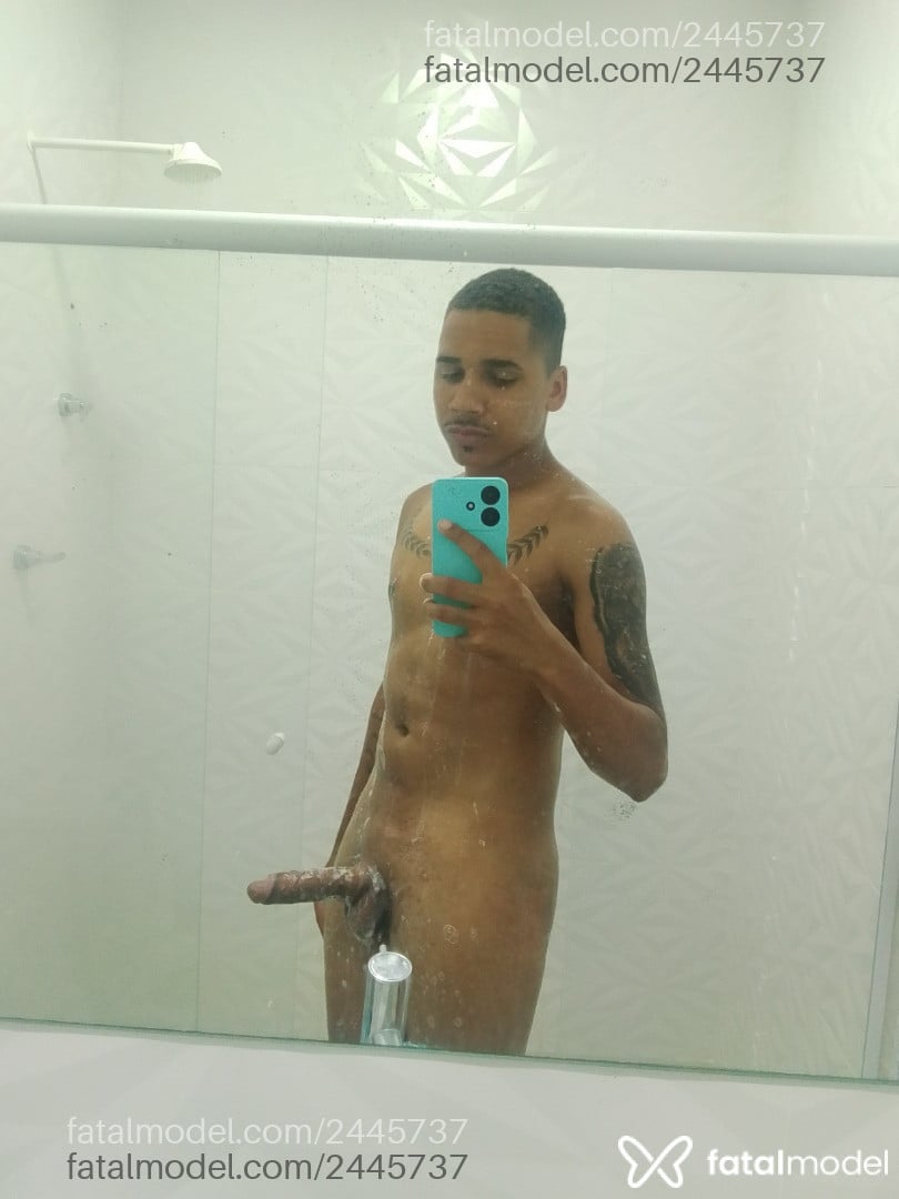 Acompanhante homem morena (o) de olhos castanhos - Soares