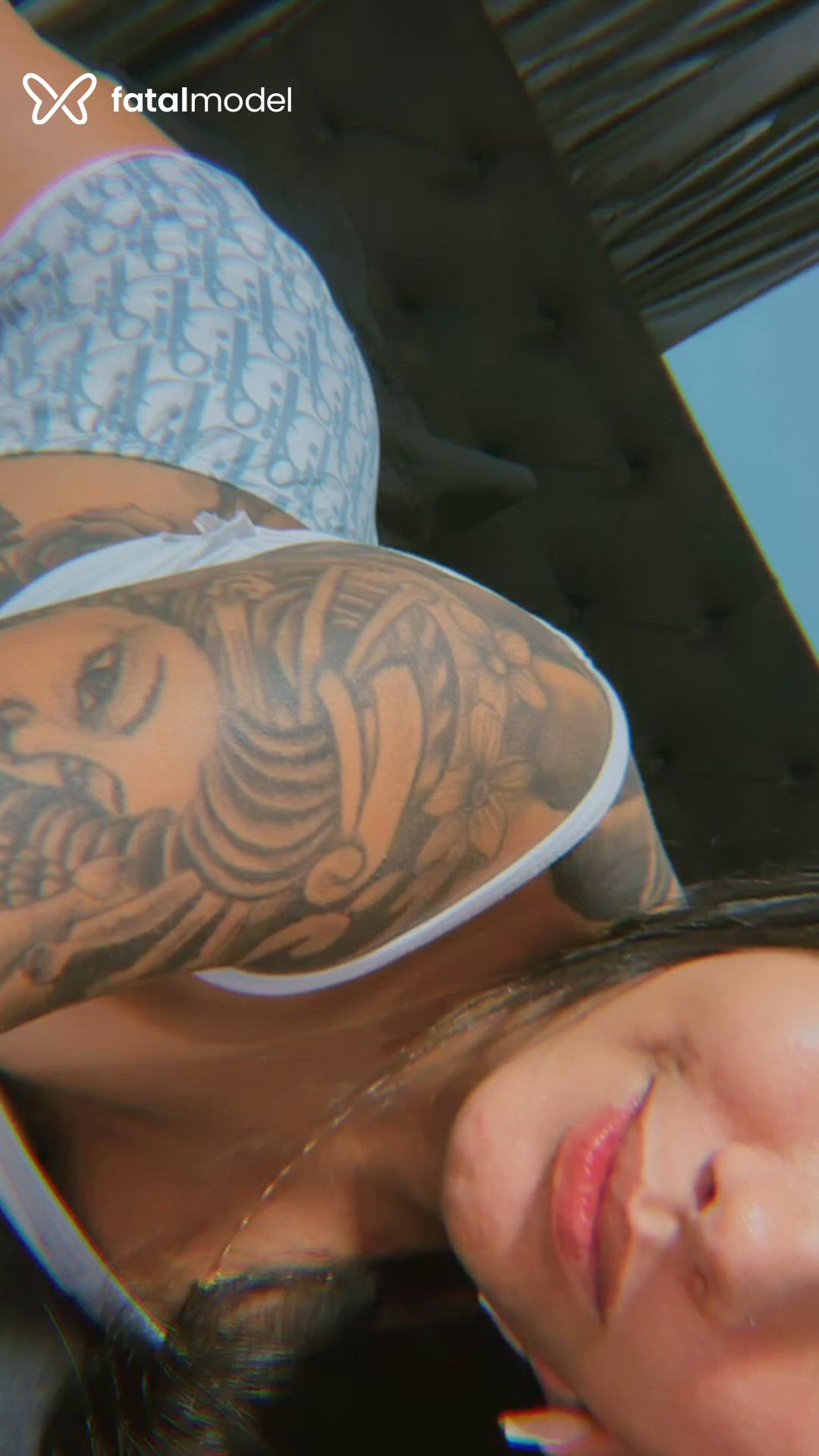 Acompanhante mulher morena (o) de olhos castanhos - Bruna