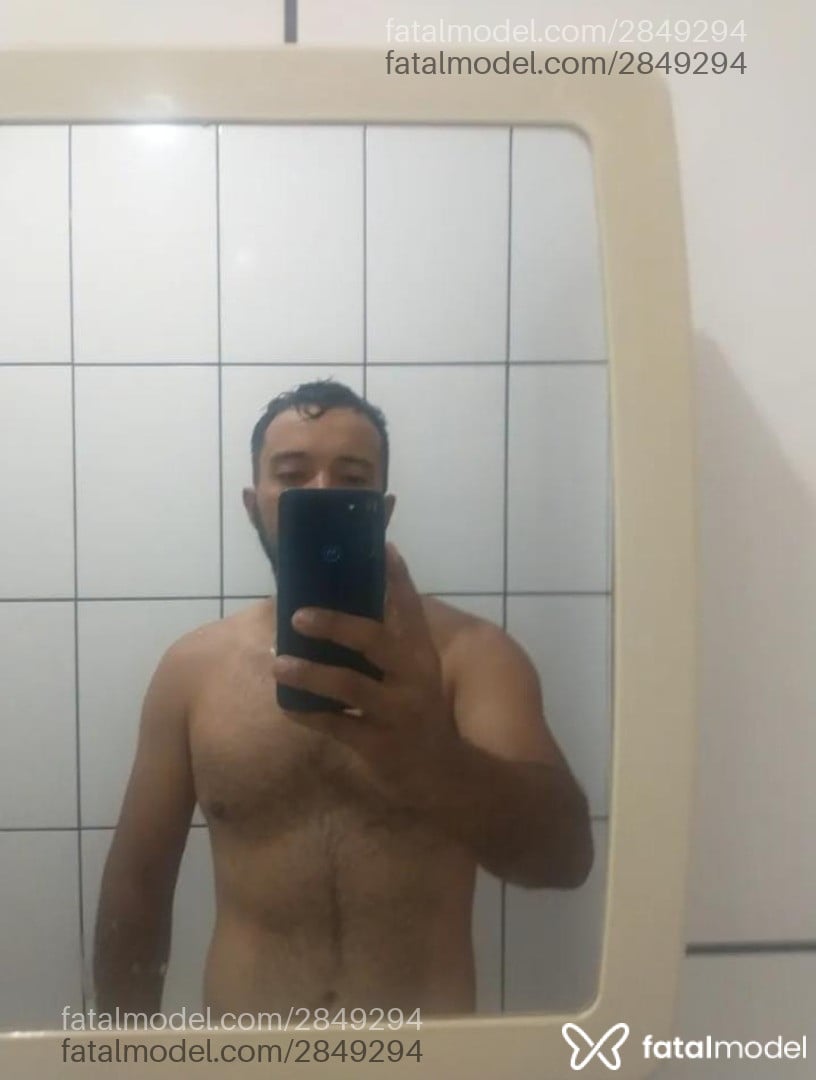 Acompanhante homem morena (o) de olhos castanhos - Marcelo