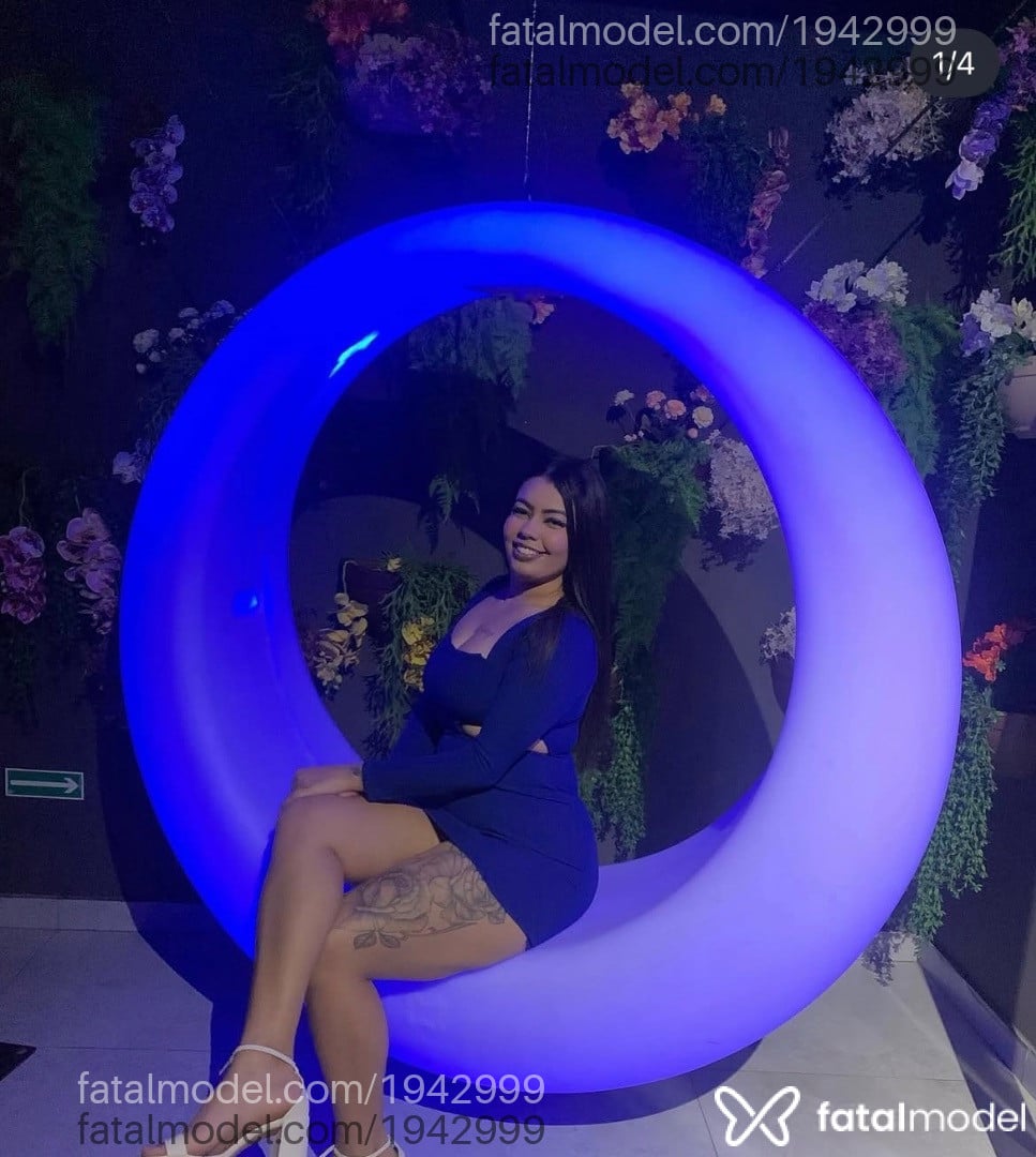 Acompanhante mulher morena (o) de olhos pretos - Katy Mendes