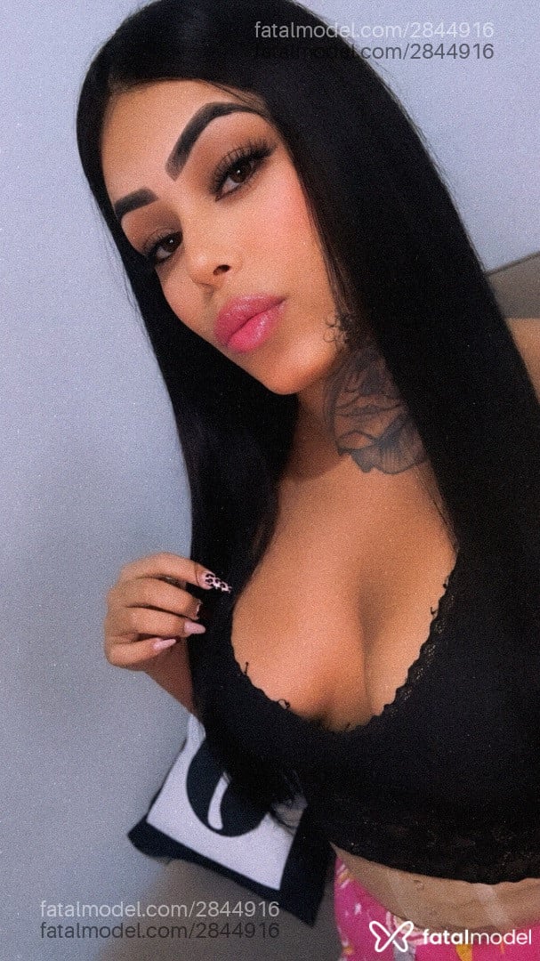 Acompanhante mulher morena (o) de olhos castanhos - Layla Borges