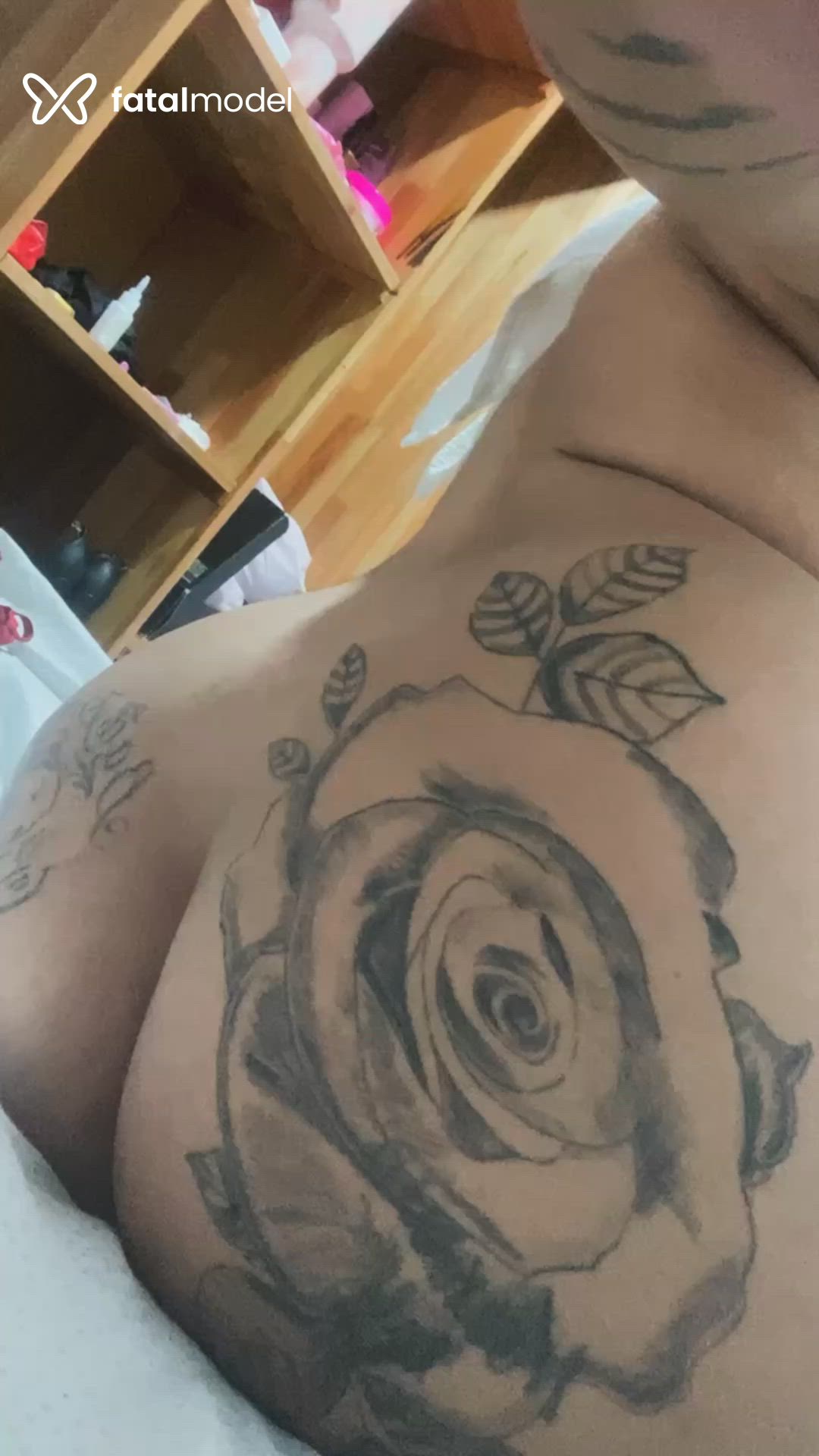 Acompanhante mulher morena (o) de olhos castanhos - Stefany Santos