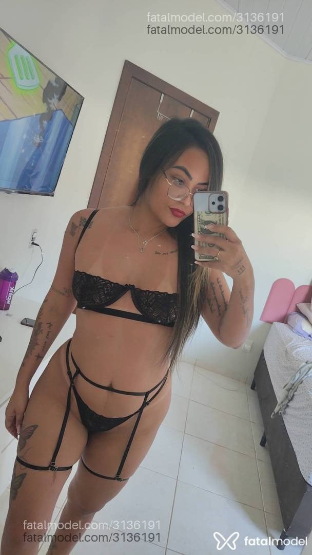 Acompanhante mulher morena (o) de olhos pretos - Lunna Bitencourt