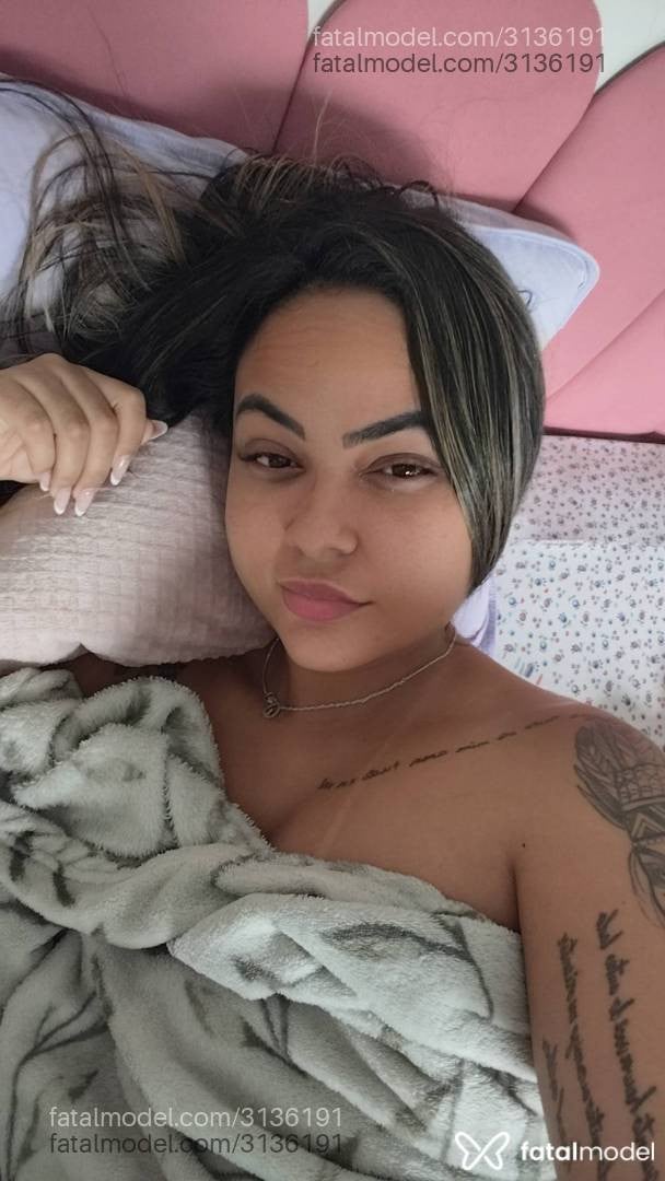 Acompanhante mulher morena (o) de olhos pretos - Lunna Bitencourt