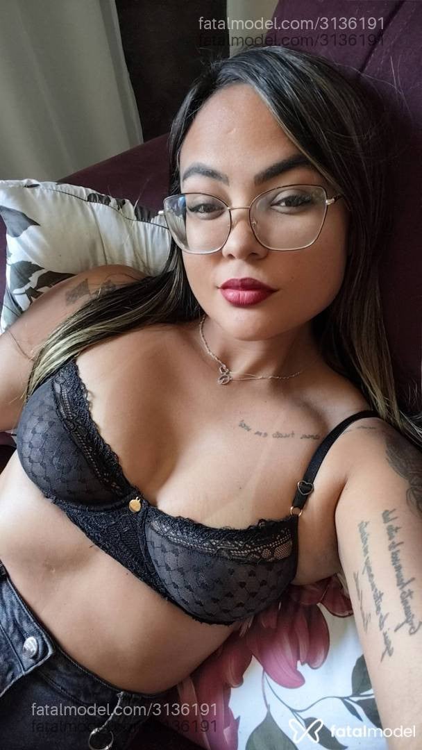 Acompanhante mulher morena (o) de olhos pretos - Lunna Bitencourt