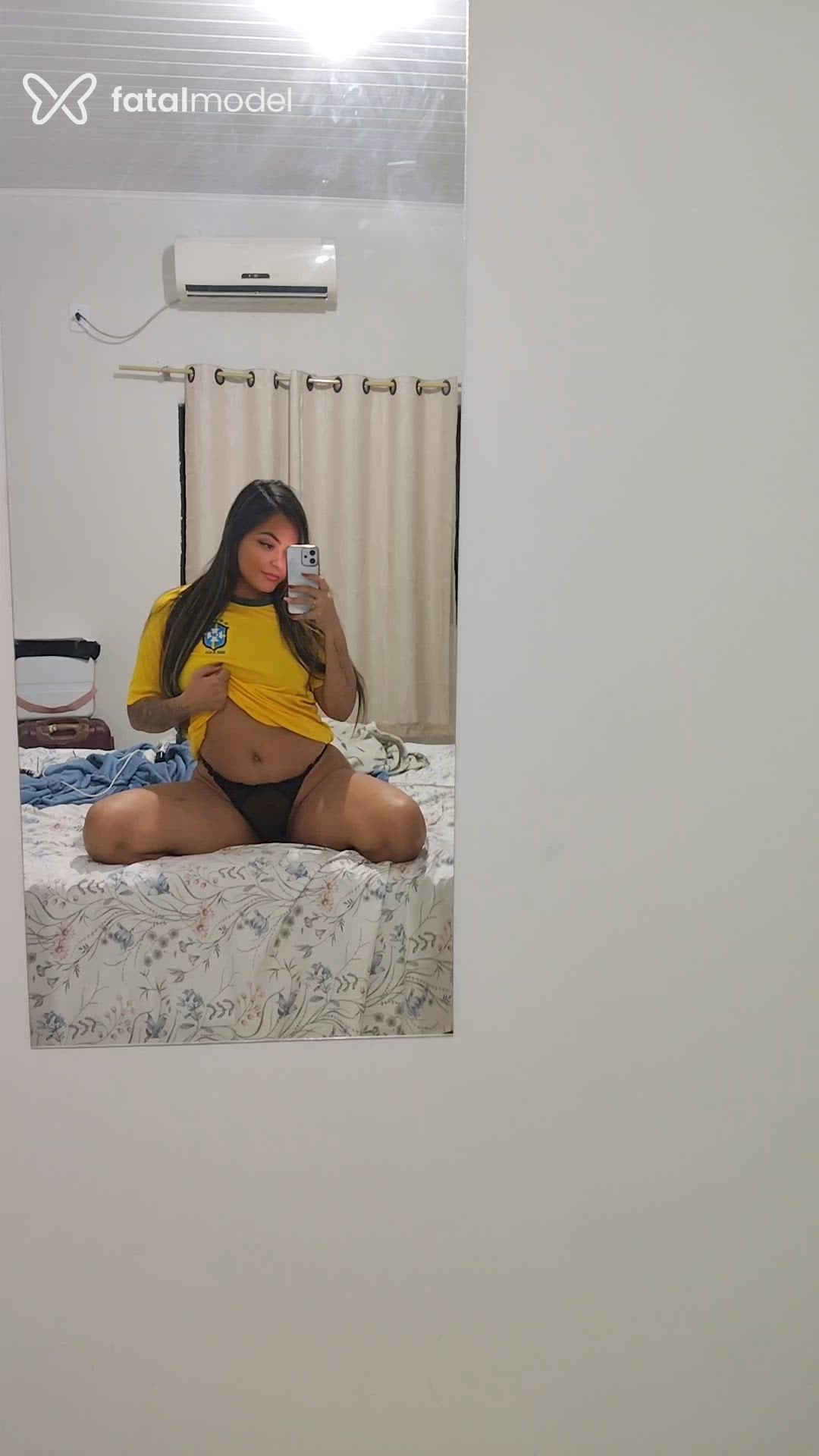 Acompanhante mulher morena (o) de olhos pretos - Lunna Bitencourt