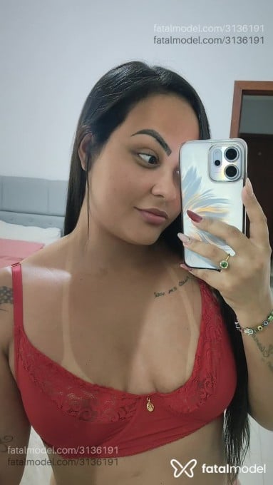 Acompanhante mulher morena (o) de olhos pretos em Matupá - Alice Dias