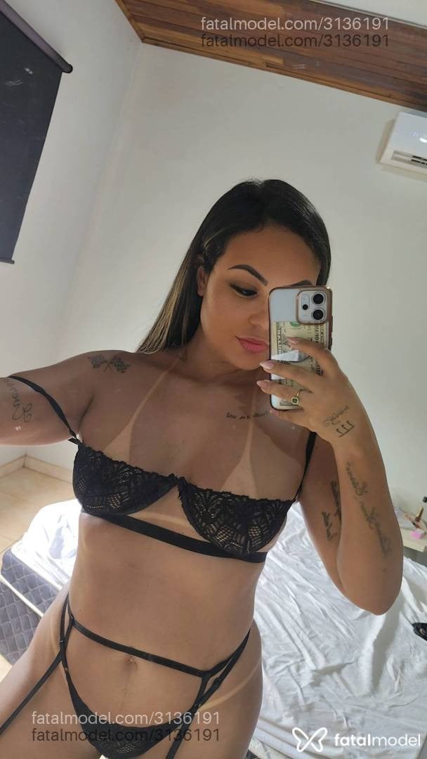 Acompanhante mulher morena (o) de olhos pretos - Lunna Bitencourt