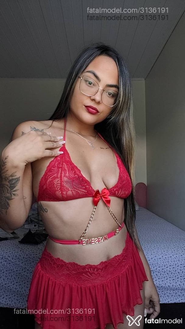 Acompanhante mulher morena (o) de olhos pretos - Lunna Bitencourt