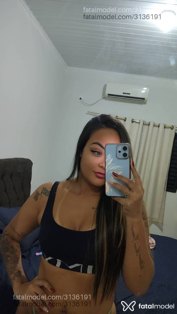 Acompanhante mulher morena (o) de olhos pretos - Alice Dias