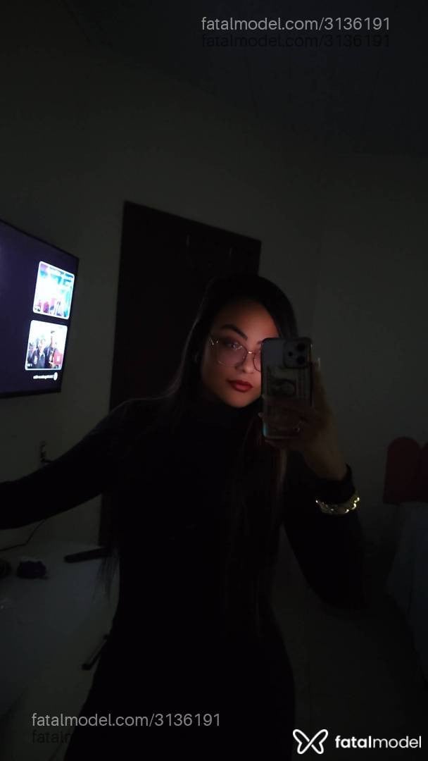 Acompanhante mulher morena (o) de olhos pretos - Lunna Bitencourt