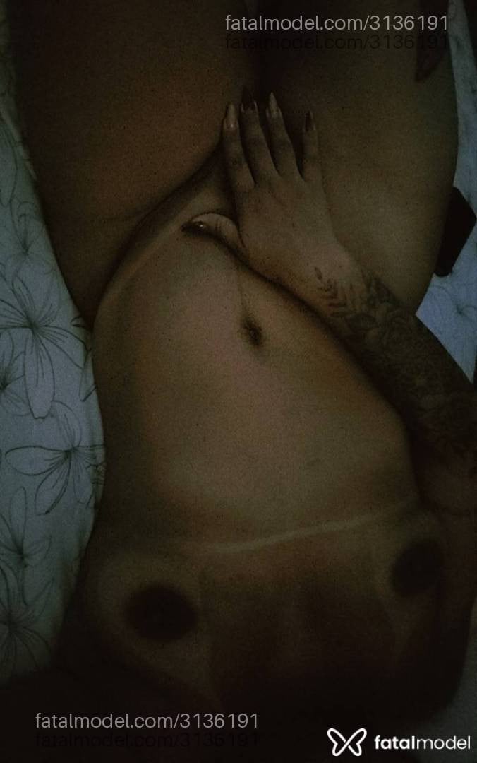 Acompanhante mulher morena (o) de olhos pretos - Lunna Bitencourt