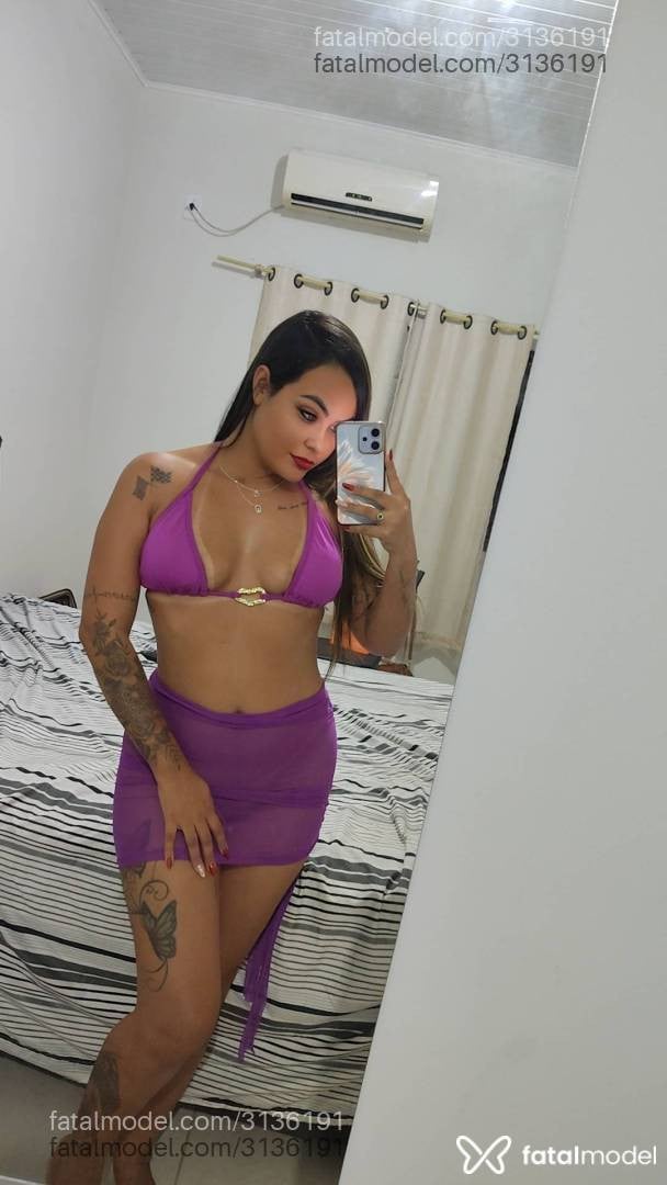 Acompanhante mulher morena (o) de olhos pretos - Alice Dias