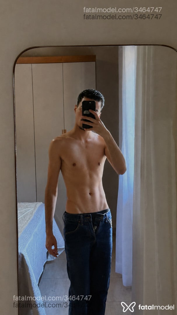 Acompanhante homem morena (o) de olhos pretos - Paulo