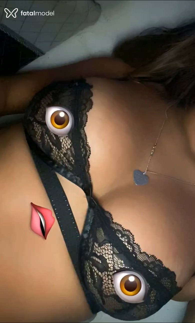 Acompanhante mulher com cabelo castanho de olhos castanhos - Maria Fernanda