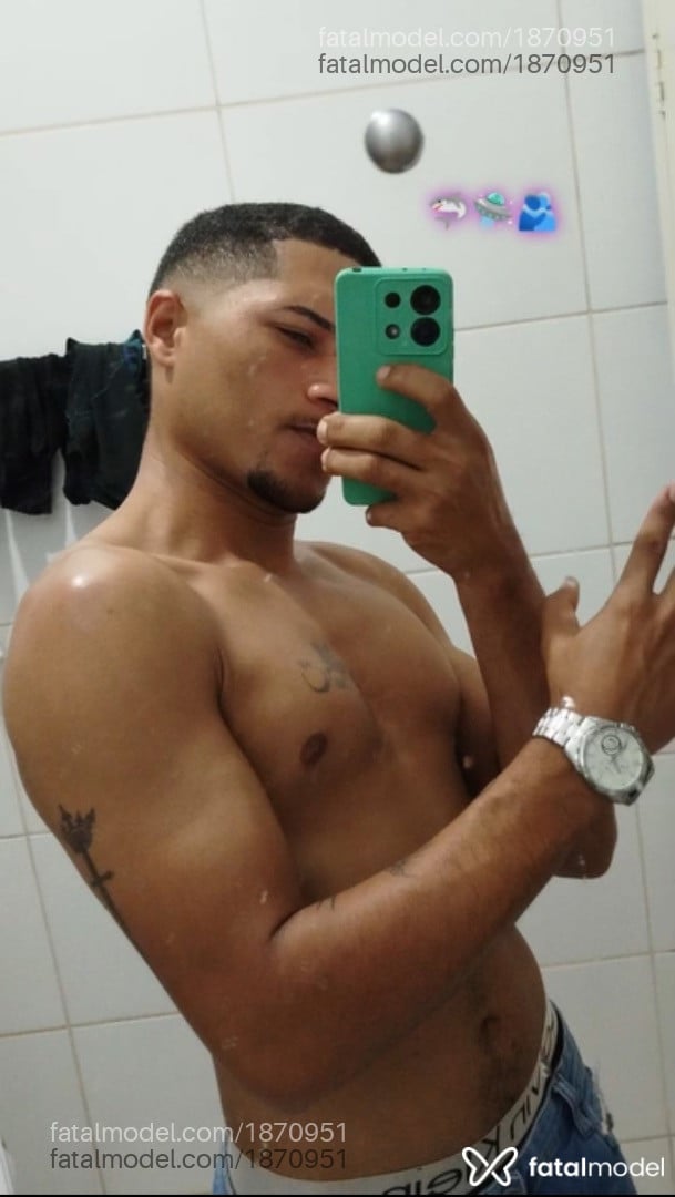 Acompanhante homem morena (o) de olhos castanhos - Gael Ataide