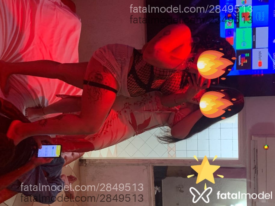 Acompanhante mulher morena (o) de olhos pretos - Bárbara